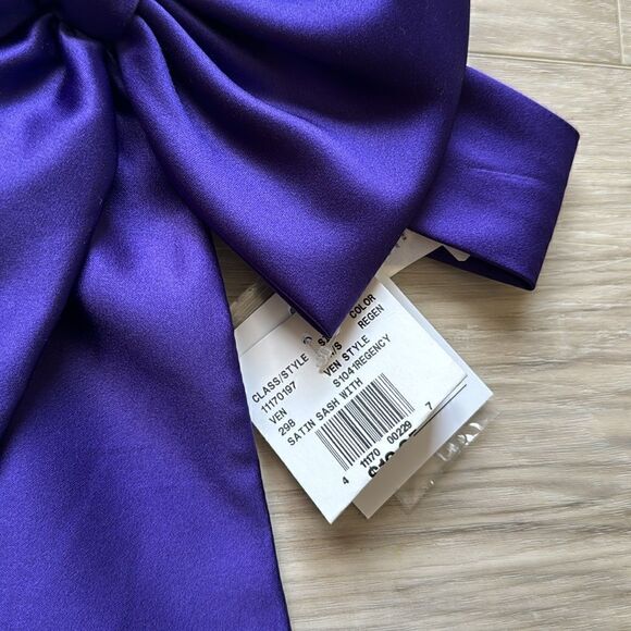 nwt Satin Sash in Regency Purple, Prom, Dance, Wedding - Picture 3 of 5